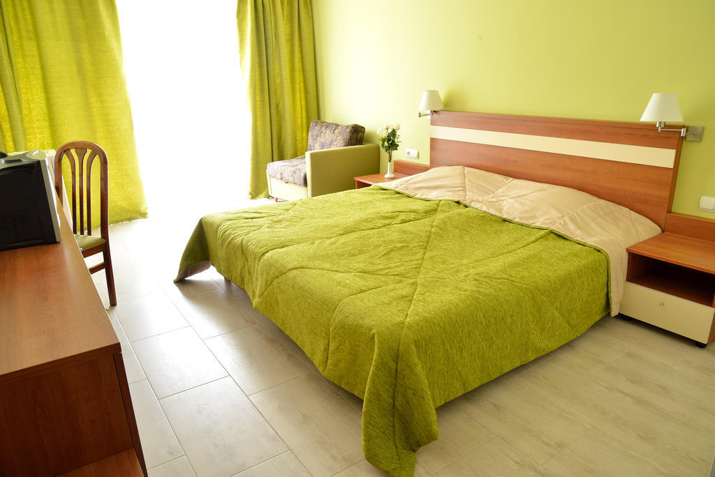 Glicinia Hotel ゴールデンサンド 部屋 写真